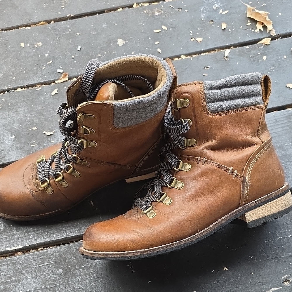 Kodiak Women's Brown Leather Boots with Gray Details - Picture 2 of 13